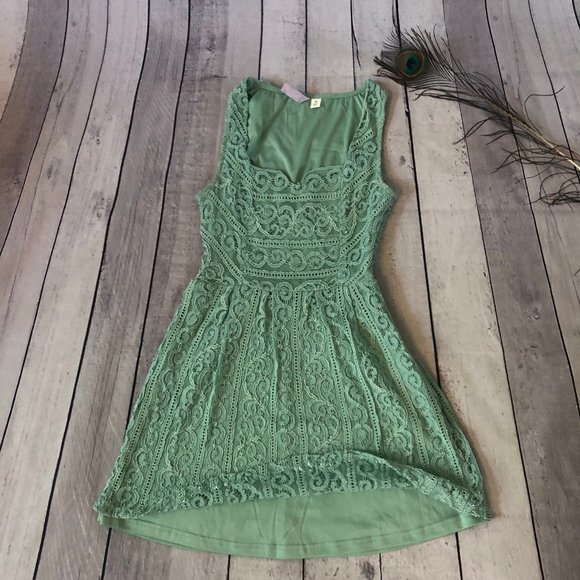 Francesca's Collections Lace Dress, Size M - Picture 3 of 10